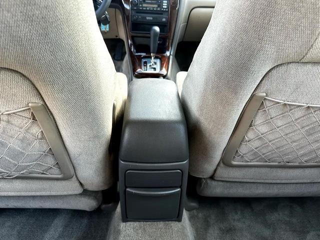 Photo of 2001 Winestone Pearl/Titanium Pearl Subaru Outback