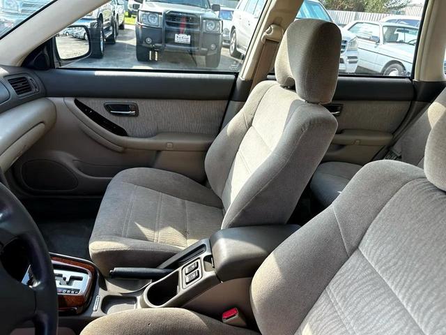 Photo of 2001 Winestone Pearl/Titanium Pearl Subaru Outback