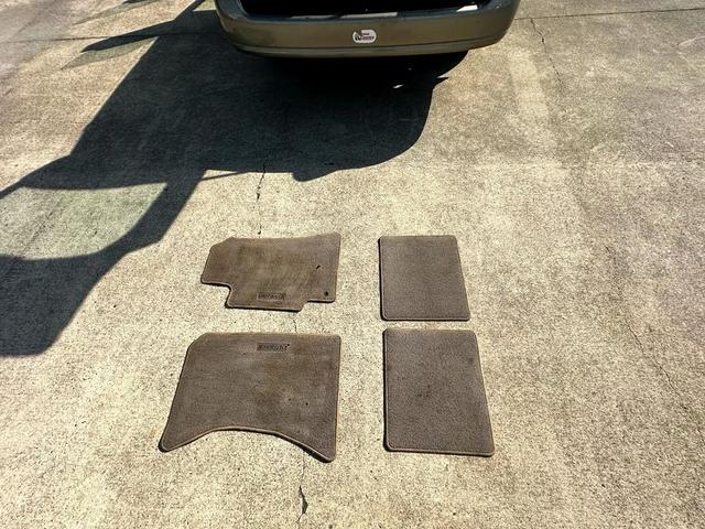 Photo of 2001 Winestone Pearl/Titanium Pearl Subaru Outback