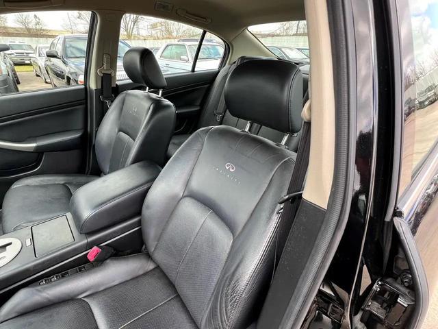 Photo of 2003 Black INFINITI G35