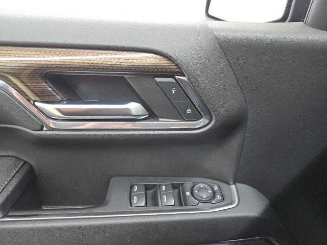 Photo of 2024 Black Chevrolet Silverado 1500