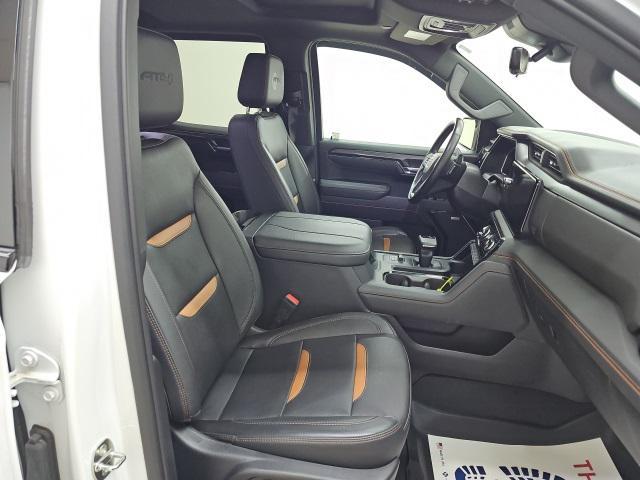 Photo of 2023 Summit White GMC Sierra 1500