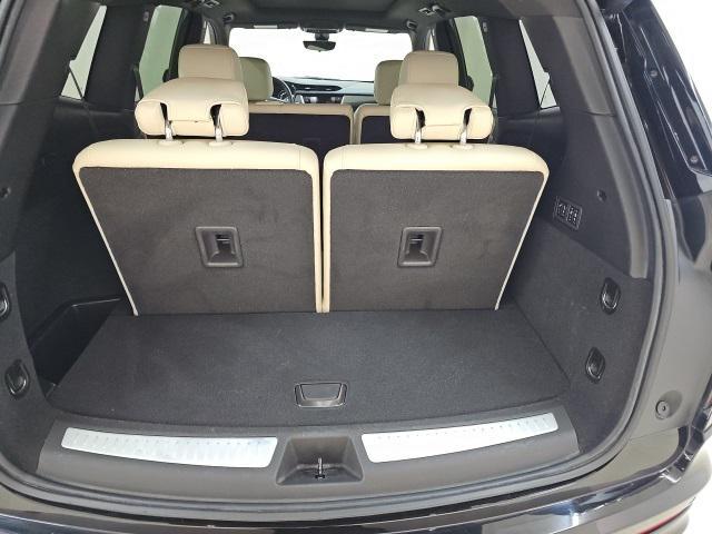 Photo of 2022 Stellar Black Metallic Cadillac XT6