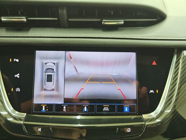 Photo of 2022 Stellar Black Metallic Cadillac XT6
