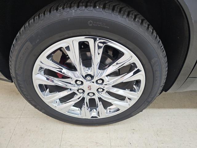 Photo of 2022 Stellar Black Metallic Cadillac XT6
