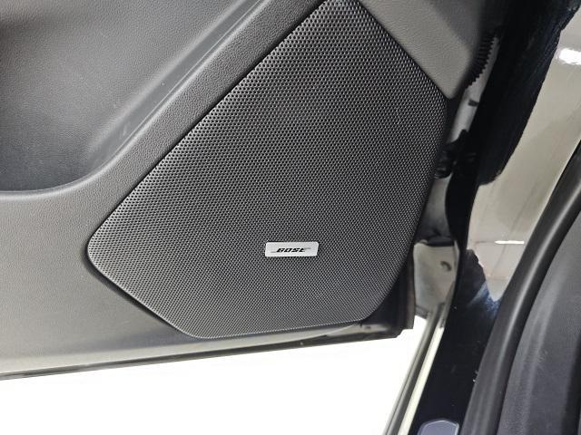 Photo of 2022 Stellar Black Metallic Cadillac XT6