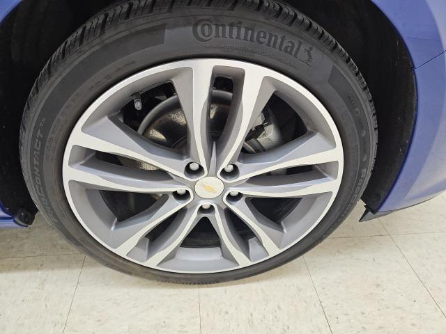 Photo of 2023 Riverside Blue Metallic Chevrolet Malibu