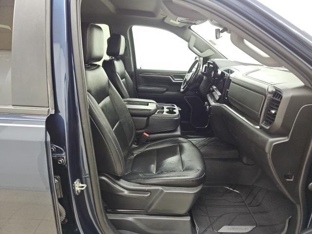 Photo of 2022 Northsky Blue Metallic Chevrolet Silverado 1500