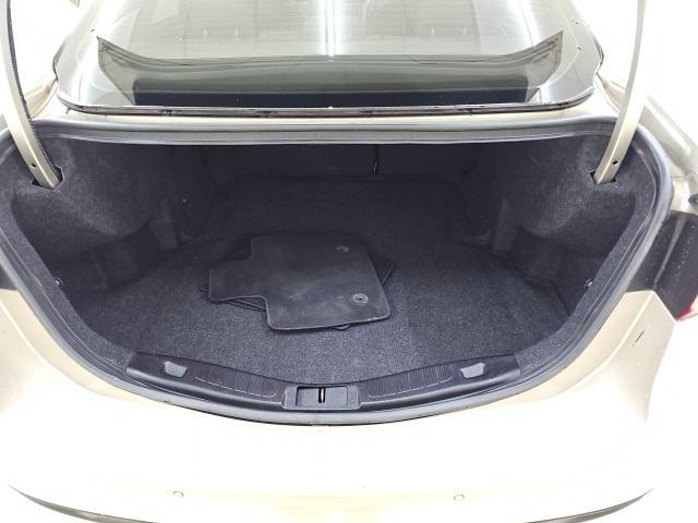 Photo of 2017 White Gold Ford Fusion
