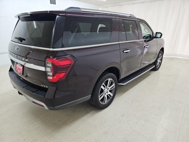 Photo of 2023 Red Metallic Ford Expedition Max