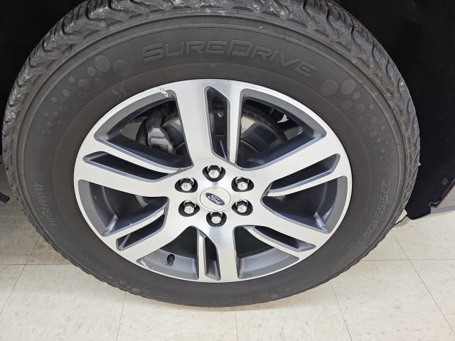 Photo of 2023 Red Metallic Ford Expedition Max