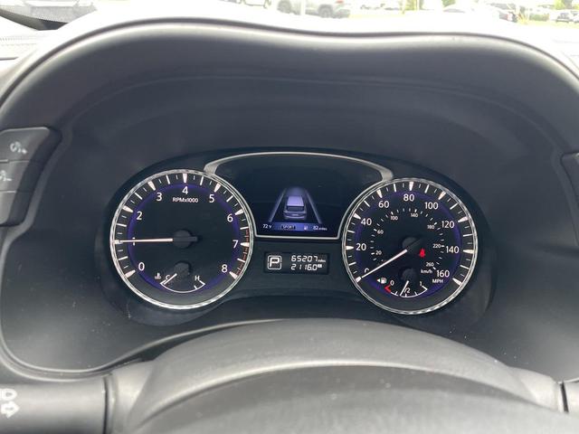 Photo of 2019 White INFINITI QX60
