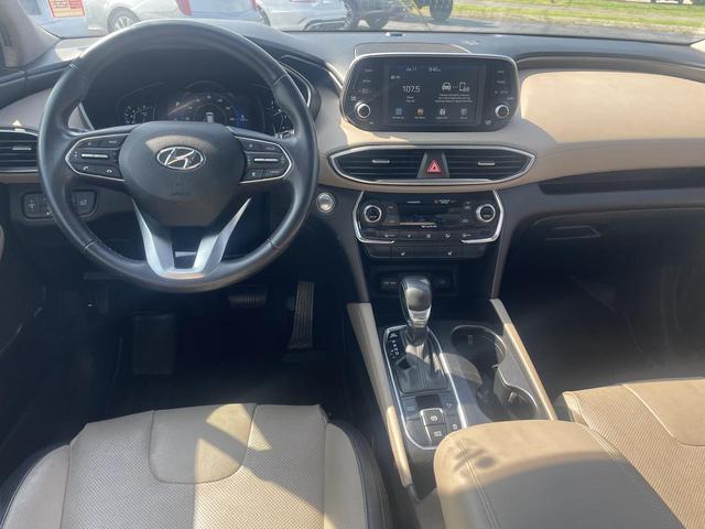 Photo of 2019 Black Hyundai SANTA FE