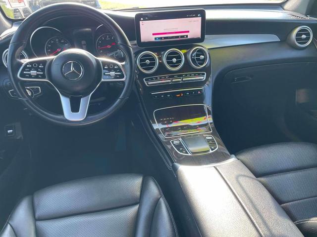 Photo of 2020 WHITE Mercedes-Benz GLC 300