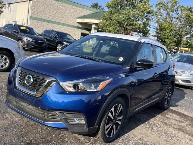 Photo of 2019 Blue Nissan Kicks