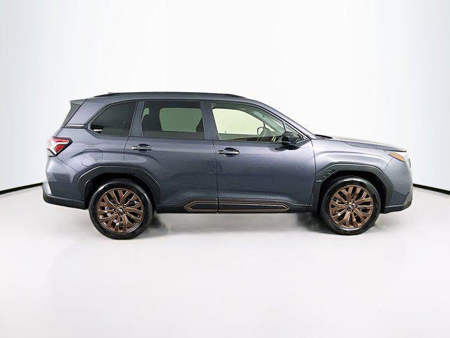 Photo of 2025 Magnetite Gray Metallic Subaru Forester