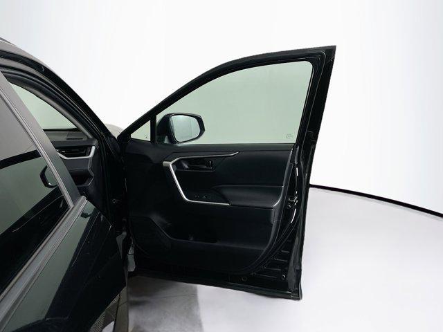 Photo of 2021 Midnight Black Metallic Toyota RAV4