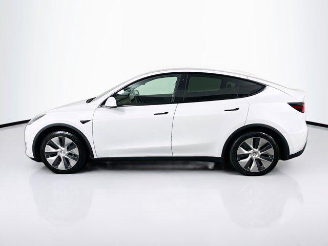 Photo of 2021 Pearl White Multi-Coat Tesla Model Y