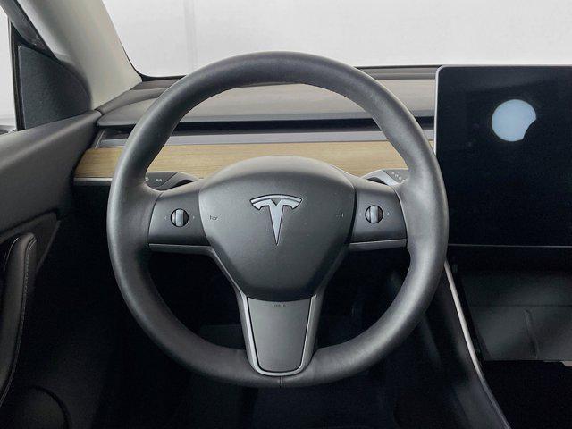 Photo of 2021 Pearl White Multi-Coat Tesla Model Y