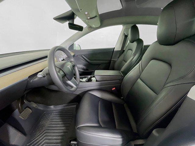 Photo of 2021 Pearl White Multi-Coat Tesla Model Y
