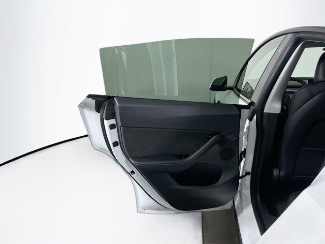 Photo of 2021 Pearl White Multi-Coat Tesla Model Y