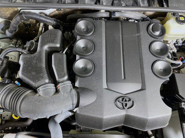 Photo of 2021 Blizzard Pearl Toyota 4Runner