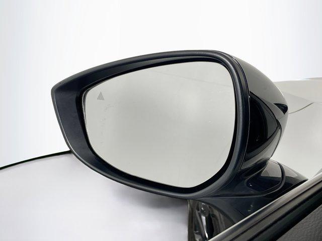 Photo of 2024 Wind Chill Pearl Mazda CX-50