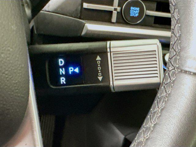 Photo of 2024 Hampton Gray Hyundai SANTA FE
