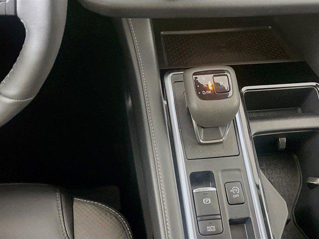 Photo of 2024 Super Black Nissan Pathfinder