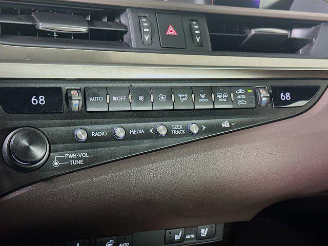 Photo of 2020 Obsidian Lexus ES 350