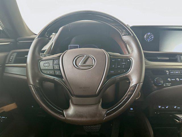 Photo of 2020 Obsidian Lexus ES 350