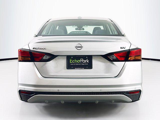 Photo of 2021 Brilliant Silver Metallic Nissan Altima