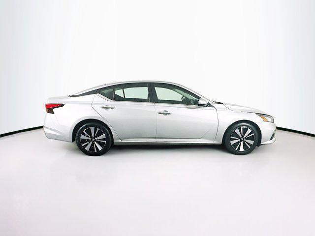 Photo of 2021 Brilliant Silver Metallic Nissan Altima