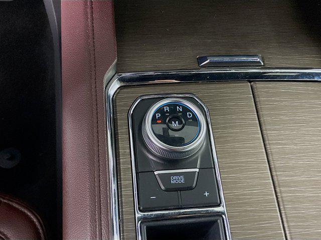 Photo of 2024 Agate Black Metallic Ford Expedition