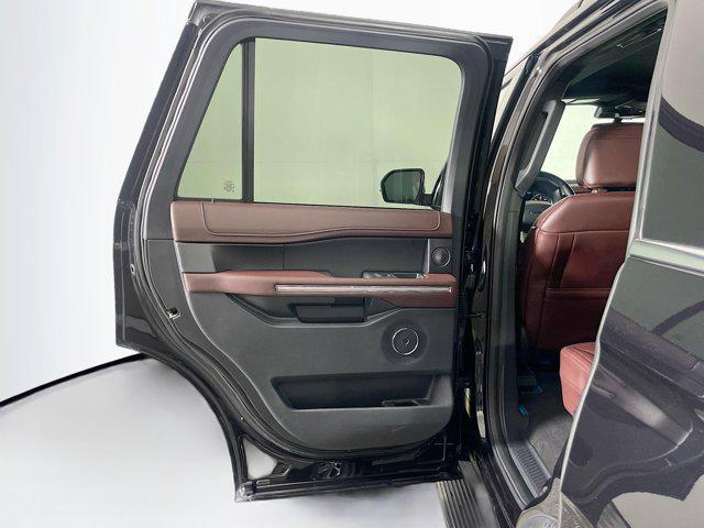 Photo of 2024 Agate Black Metallic Ford Expedition