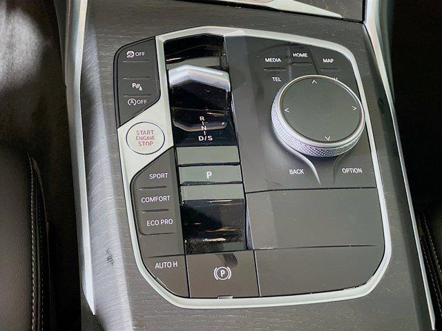 Photo of 2024 Skyscraper Grey Metallic BMW 330