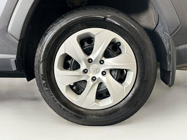 Photo of 2019 Magnetic Gray Metallic Toyota RAV4