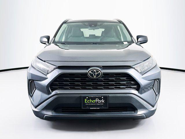 Photo of 2019 Magnetic Gray Metallic Toyota RAV4