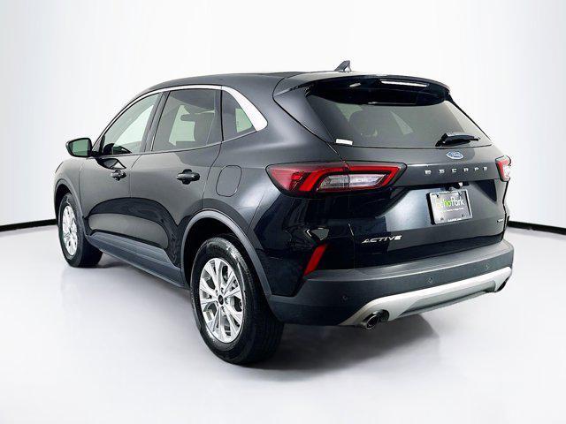 Photo of 2024 Agate Black Metallic Ford Escape