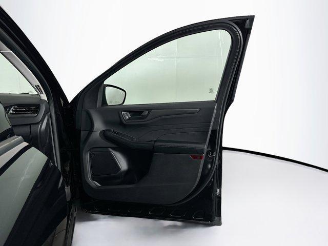 Photo of 2024 Agate Black Metallic Ford Escape