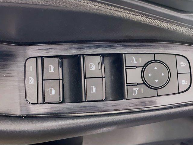 Photo of 2023 Super Black Nissan Rogue