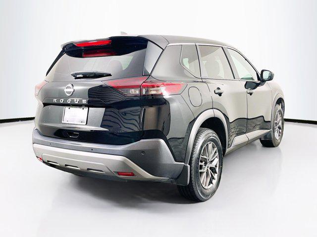 Photo of 2023 Super Black Nissan Rogue