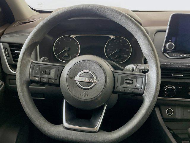Photo of 2023 Super Black Nissan Rogue