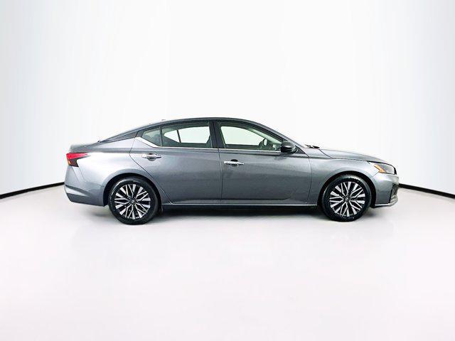 Photo of 2024 Gun Metallic Nissan Altima