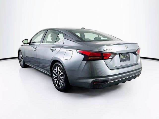 Photo of 2024 Gun Metallic Nissan Altima
