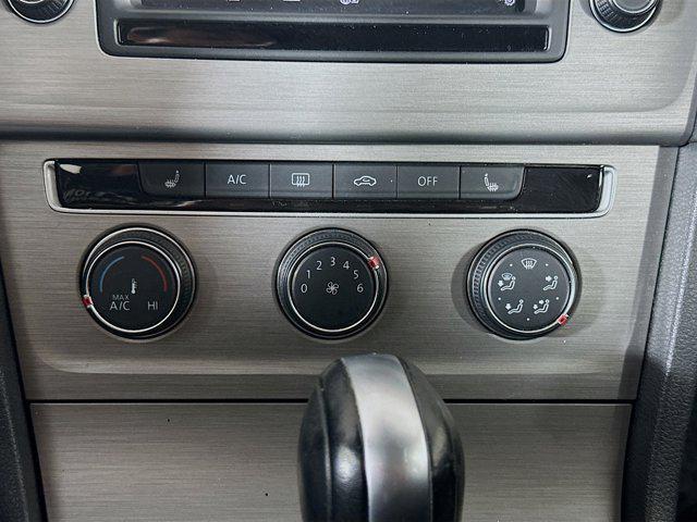 Photo of 2017 Black Volkswagen Golf SportWagen