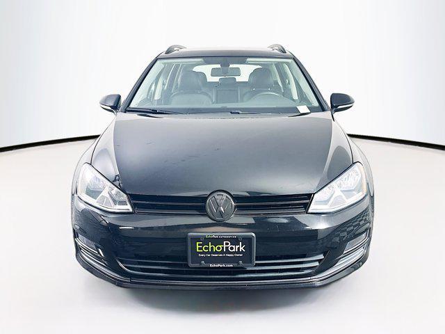 Photo of 2017 Black Volkswagen Golf SportWagen