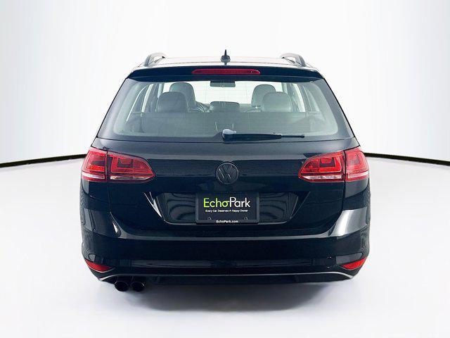 Photo of 2017 Black Volkswagen Golf SportWagen