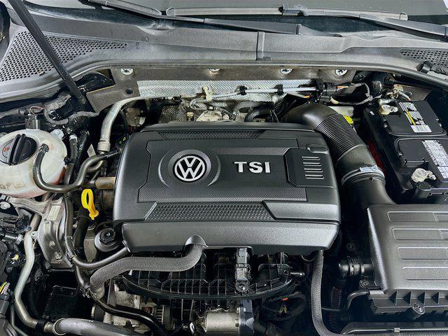 Photo of 2017 Black Volkswagen Golf SportWagen