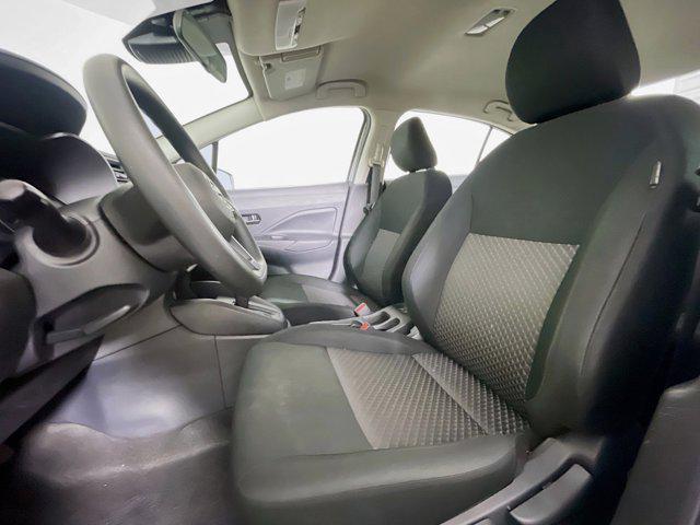 Photo of 2024 Brilliant Silver Metallic Nissan Versa